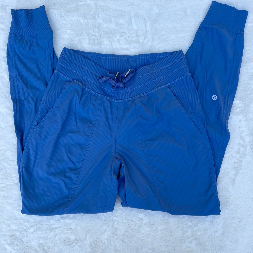 Blue Lululemon Dance Studio Joggers size 4
